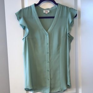 Short sleeve blouse with flowy sleeves